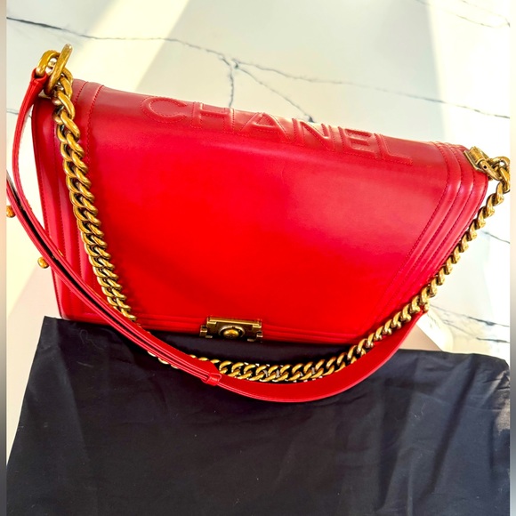 TRADE!! Reserved!! CHANEL BAG. EUC - Picture 5 of 13